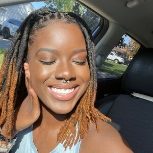 Meet your Posher, Kishay